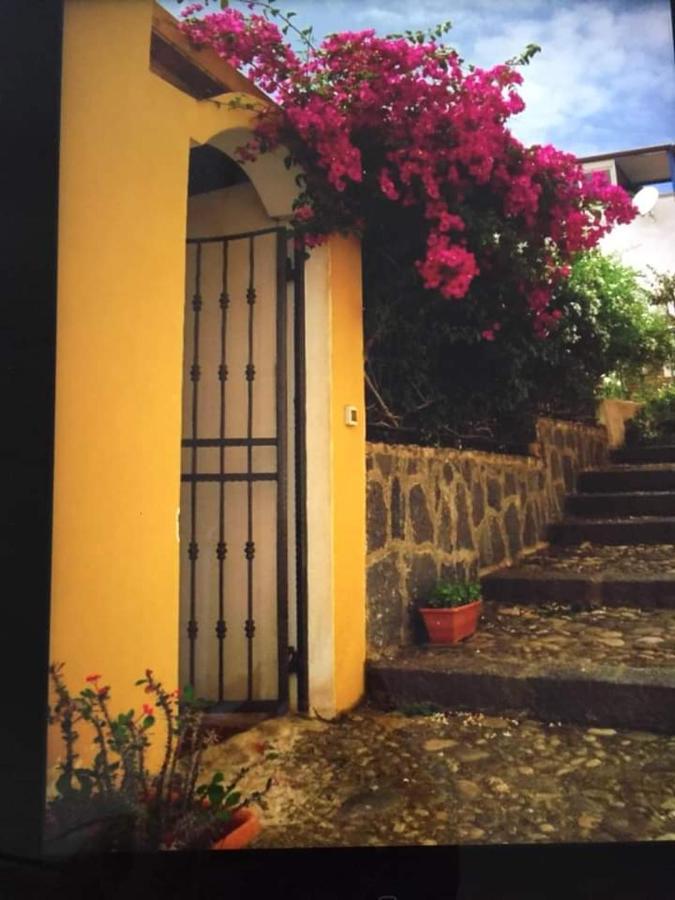 فيلا Casa Tufo Isola di Ustica المظهر الخارجي الصورة